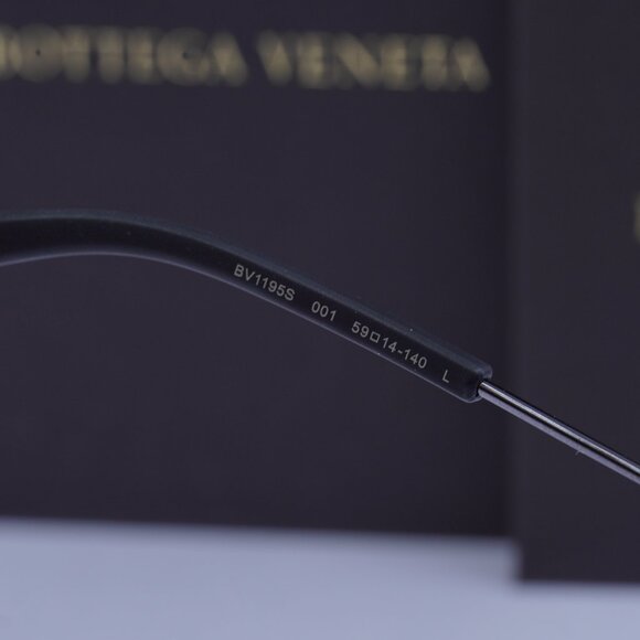 Bottega Veneta BV1195S 001 Square Sunglasses - Ruthenium\\Grey main image 4